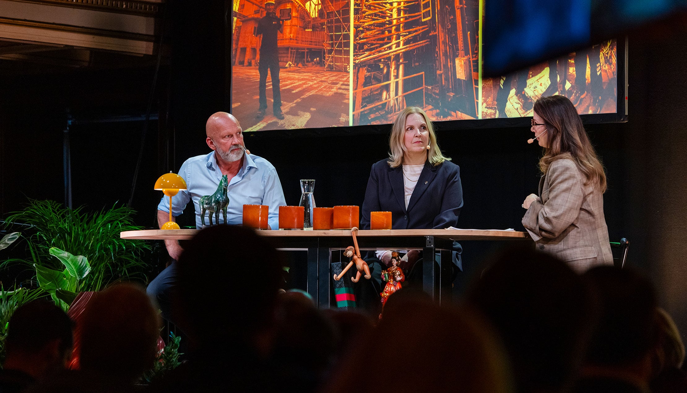 Lars Eklund och Anna Långström i samtal på scenen under Bünsow Business Growth Forum