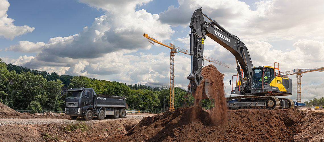 Road work with Volvo equipment